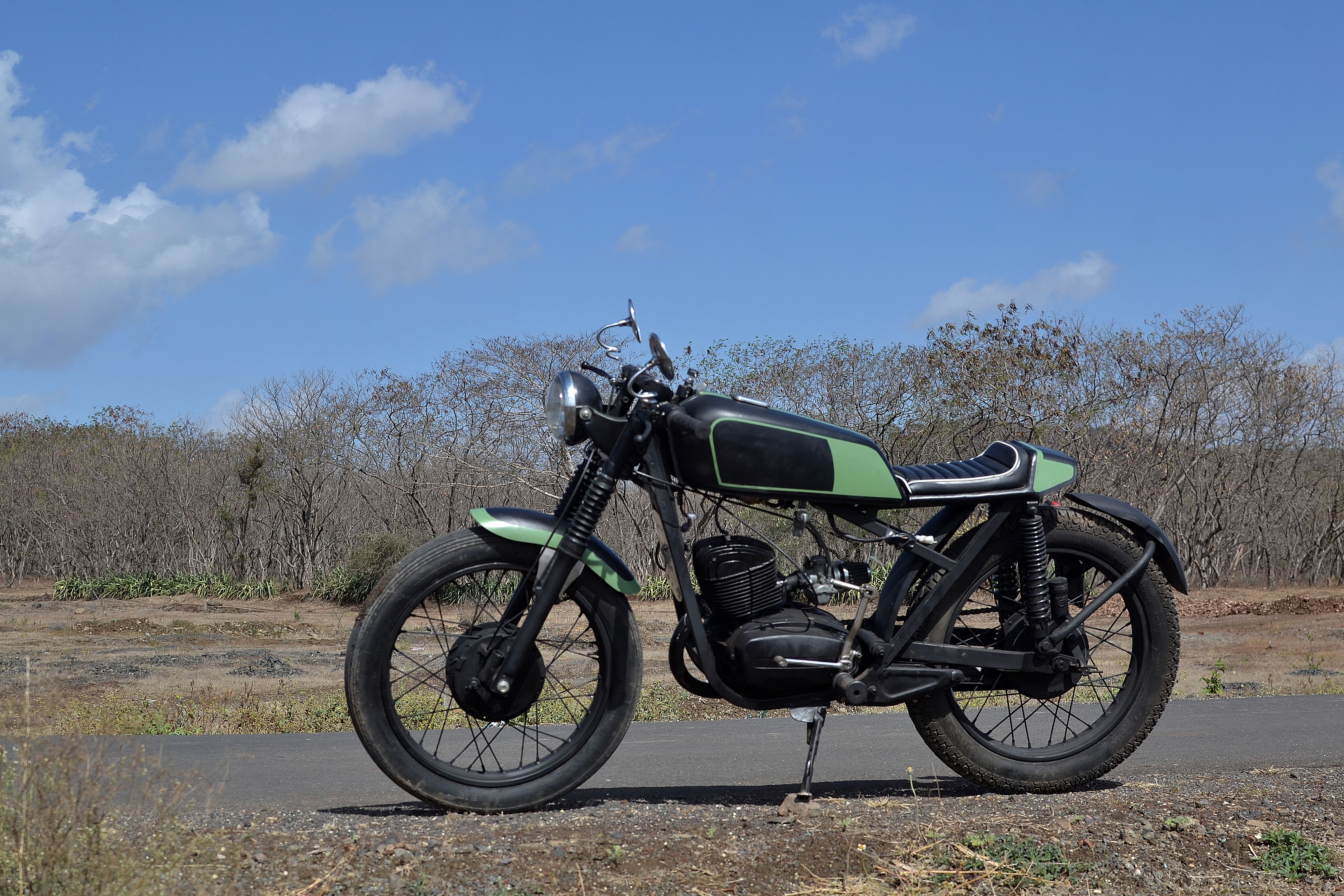Rajdoot 175 From Olx To Cafe Racer Art On Vehicles Customs
