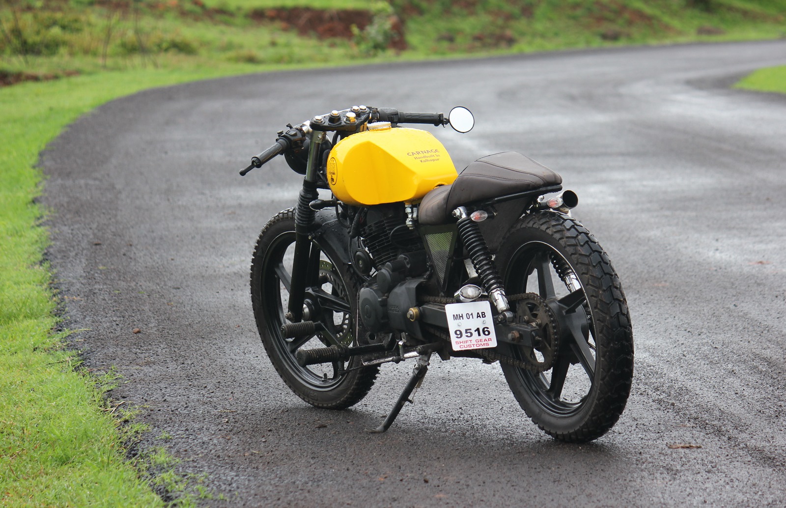 Hybrid Of Cafe Racer And Scrambler Check Out Carnage From Sg Customs