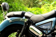 Modified Royal Enfield Thunderbied Paint Curiser