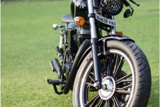 Thumpher_Modified_Royal_Enfield_Electra_Bobber_XLNC_CUSTOMS (2)