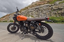 Achilles a Royal Enfield Scrambler Brat style seat modification by Bulleteer Customs