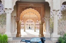Bajaj-Pulsar-based-Cafe-Racer-by-Kunwar-Customs-Jaipur-Rajasthan.jpg.jpg