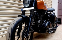 Modified Royal Enfield Cafe Racer Bulleteer Customs Bangalore