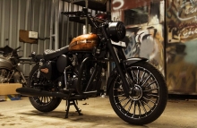 Royal Enfield Classic 350 Paint by Eimor Cistoms