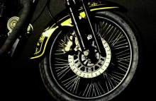 Royal Enfield Standard 350cc by Jedi Customs Front wheel close up