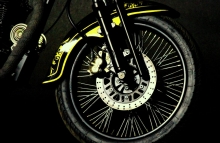Royal Enfield Standard 350cc by Jedi Customs Front wheel close up