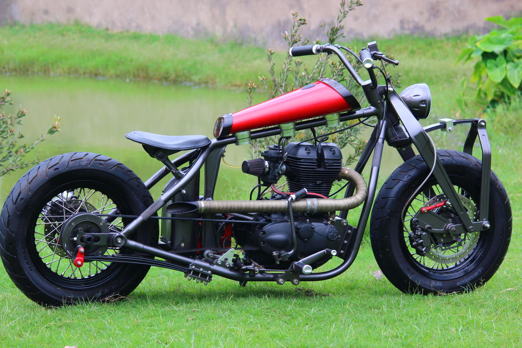 Royal_Enfield_500cc_Classic_Old_School_Modification