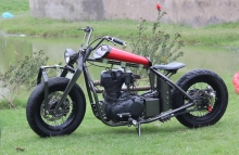 Modified_Royal_Enfield_500cc_Classic_Old_School_TNT_Motorcycles