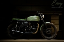 Royal_Enfield_Classic_Modified_Cafe_Racer_Eimor_Customs