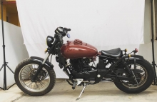 Custom Bajaj Avenger Bobber Modify by Gear Gear Motorcycles photoshoot