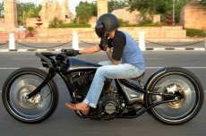 Harley-Davidson-Iron-883-Chopper-Rajputan-Custom-Motorcycle-Vijay.jpg