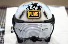 PUBG-themed-custom-painted-Helmet-Guns-and-hoes-customs