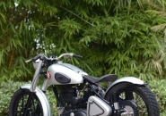 Rajputana_custom_motorcycle_Chamak_1947_BSA_350cc_modified_Paint_delhi_India