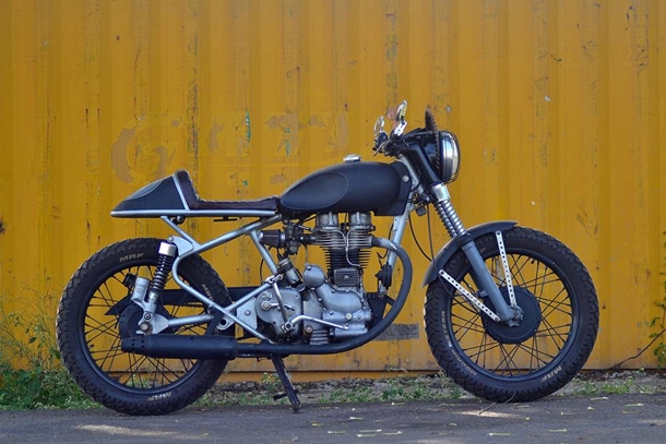 Art_on_Vehicles_Customs_cafe_racer_royal_enfield