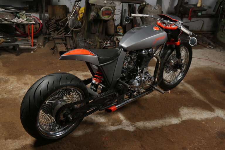 Zeena ~ 500CC Classic “Cafe Chopper” by TNT Motorcycles