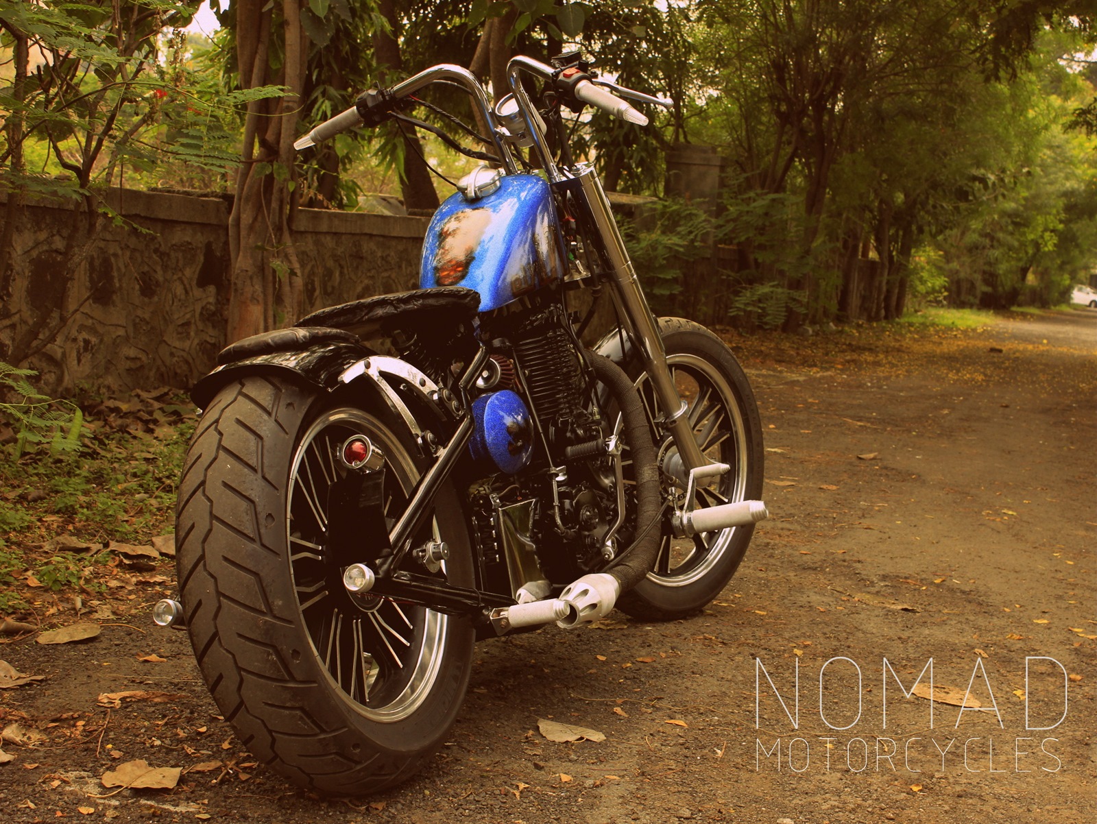 Modified_Royal_Endield_bobber_Pune_Nomad_motorcycle