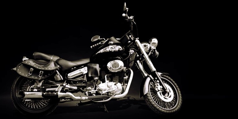 Stallone ~  Royal Enfield Classic 500 cruiser by Haldankar Customs