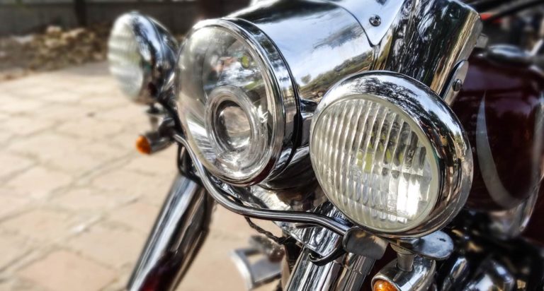 Chopped Royal Enfield Classic by Neev Motorcycles