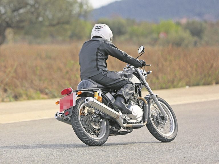 Royal Enfield 750 spotted testing