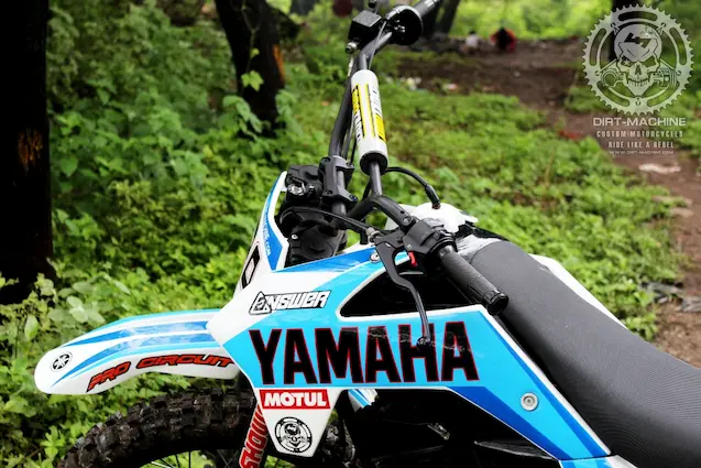 RX 135 dirt bike custom build India with motocross fender and off-road tyres