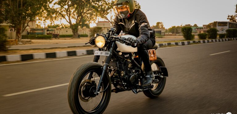 Bajaj Pulsar Cafe Racer modified by Kunwar Customs