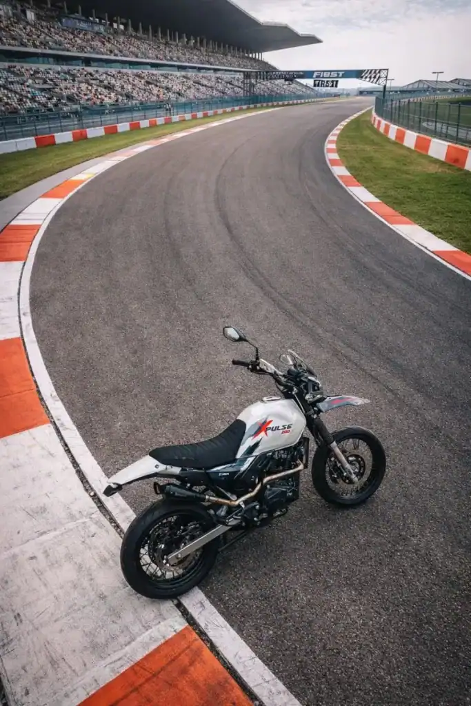 Side view of Bombay Custom Works Xpulse custom motorcycle with retro styling