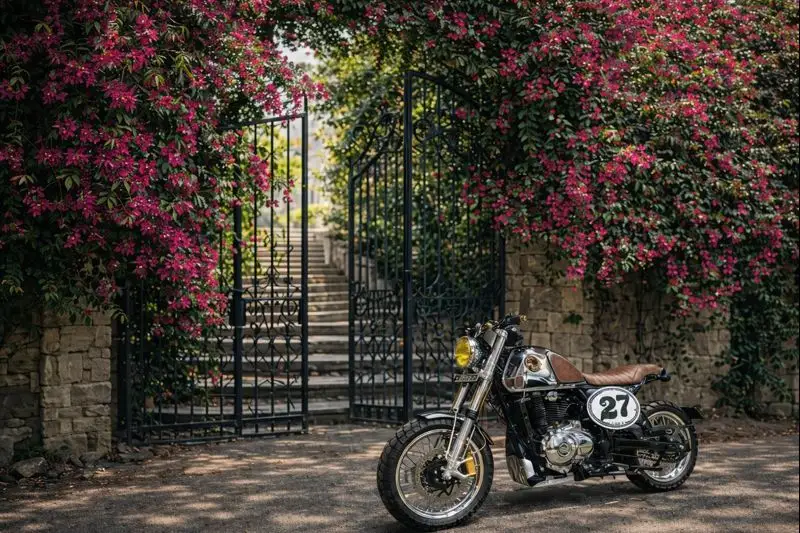 Sherpa – The chrome Himalayan by Bulleteer Customs