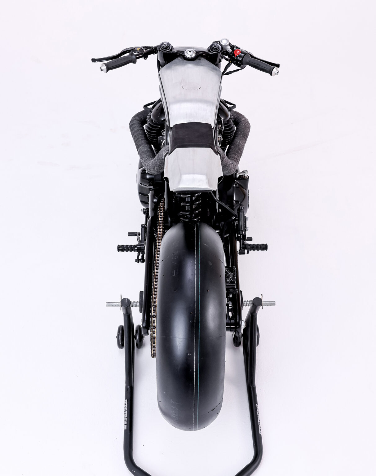 Rajputana Customs Jetstream custom Royal Enfield Shotgun 650