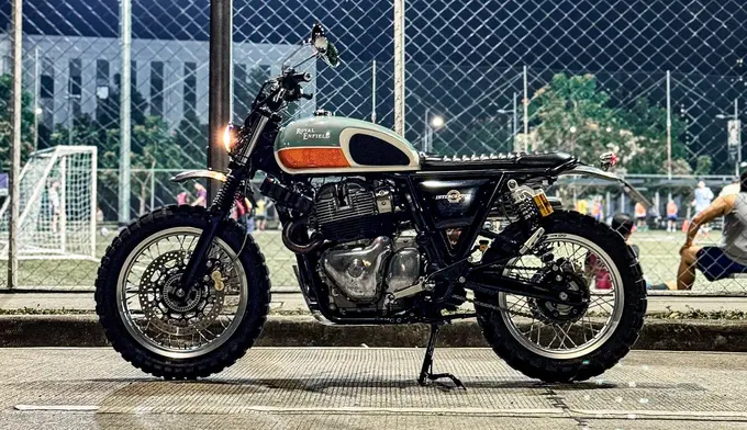 Modified Royal Enfield Interceptor 650 twin high mounted exhaust